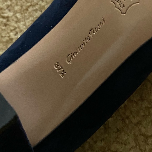 Gianvito Rossi Suede Pumps - Picture 5 of 10